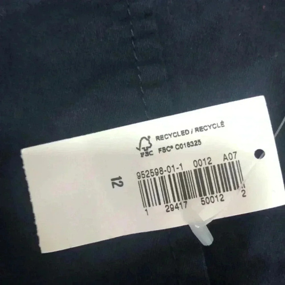 Old‎ navy Bermuda style shorts dark navy color size 12 women’s - Picture 3 of 8